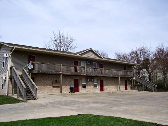 Building Photo - 813 S 4th St