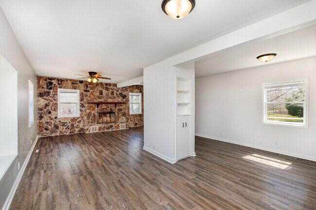 Building Photo - Charming 3-Bedroom Retreat with Pole Barn - $2000/Month