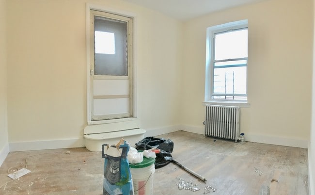 Building Photo - 2845 Ocean Ave