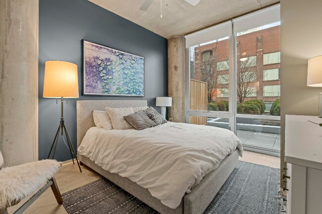 Foto del edificio - 1389 S State St