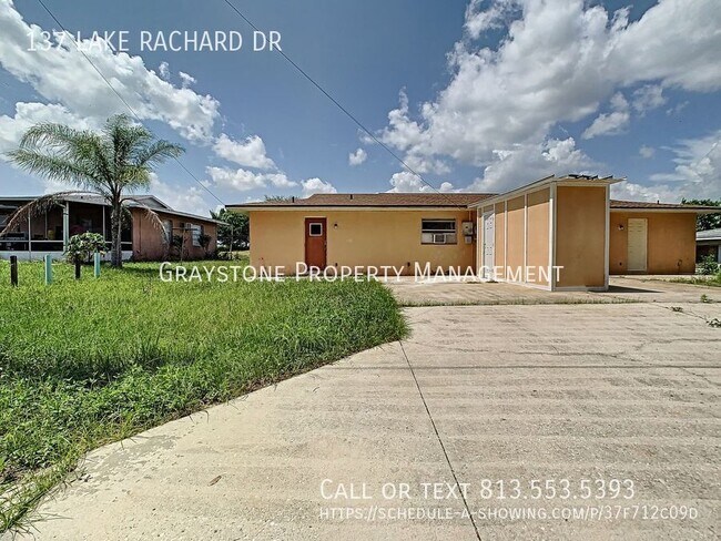Foto del edificio - 137 Lake Rachard Dr