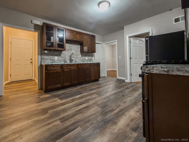 Foto del edificio - 19 Upson St