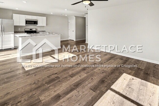 Foto del edificio - 133 River Rock St