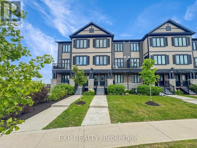 Building Photo - 150 Rochefort St.