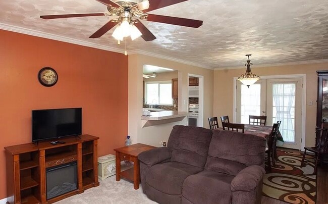 Building Photo - 1416 Adams Cir
