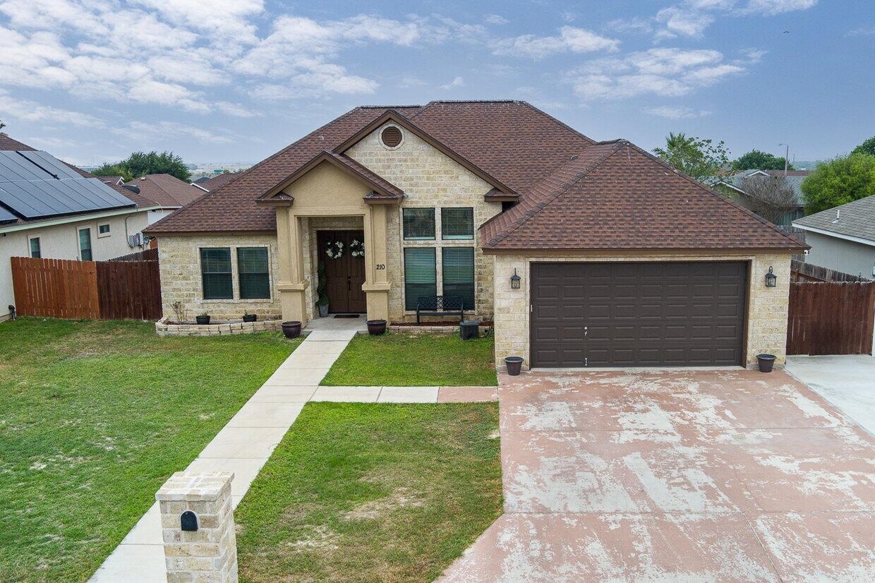 Primary Photo - 210 Alyssa Dr