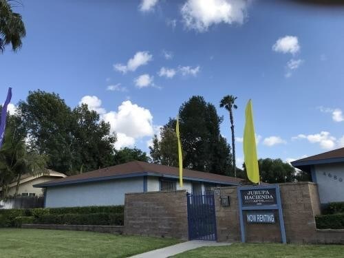 Primary Photo - Hacienda Apartments