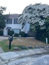 Building Photo - 206 N Palm Ave