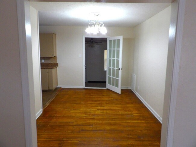 Foto del edificio - 1607 NW Pollard Ave