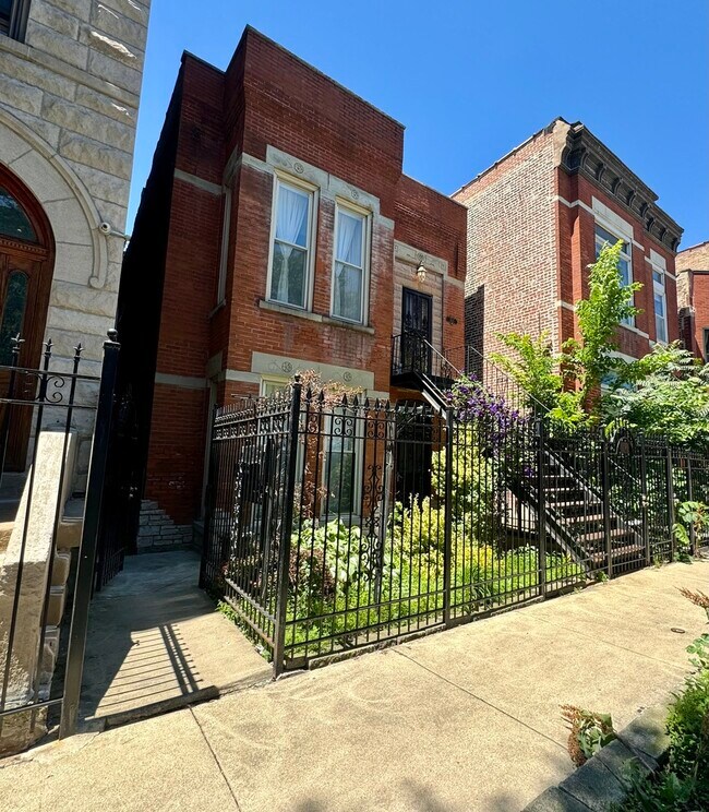 Building Photo - 1012 S Oakley Blvd