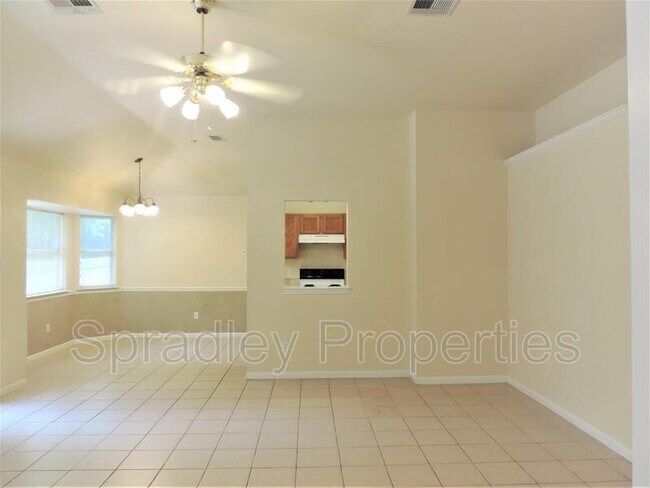 Building Photo - 4601 Stratford Ct