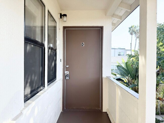 Foto del edificio - Across From The Beach in South O!