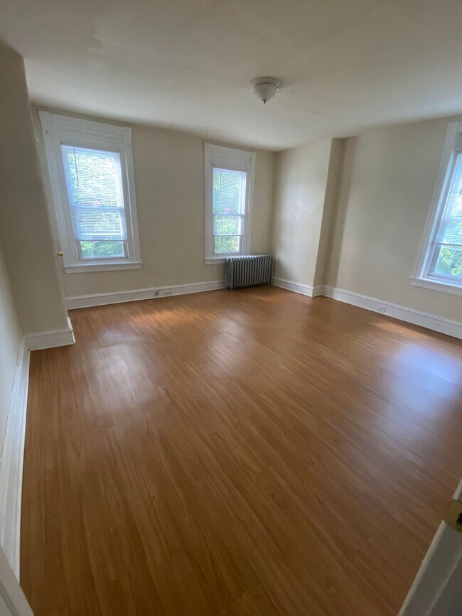 Foto del edificio - 5845 N 13th St