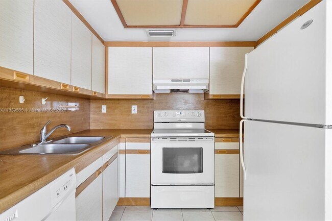 Foto del edificio - 9135 SW 125th Ave