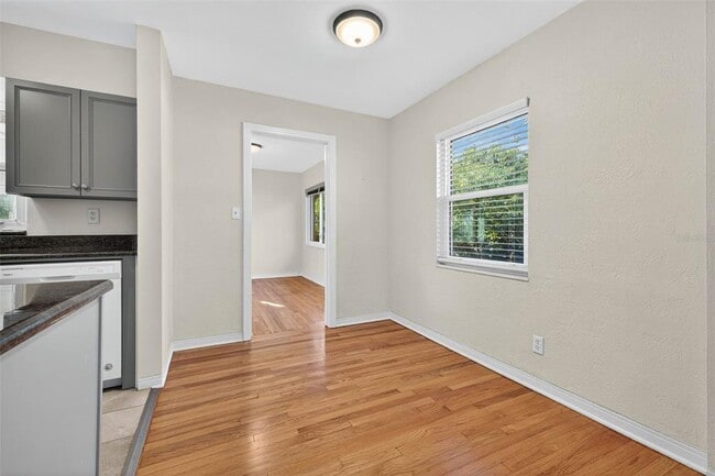 Foto del edificio - 2716 14th St N