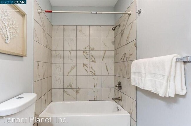 Building Photo - 2 br, 1 bath House - 1413 Peralta