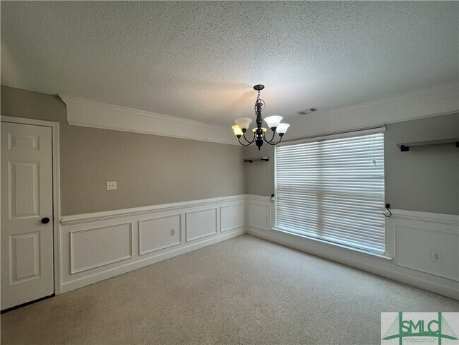 Foto del edificio - 208 Pine Forest Ln