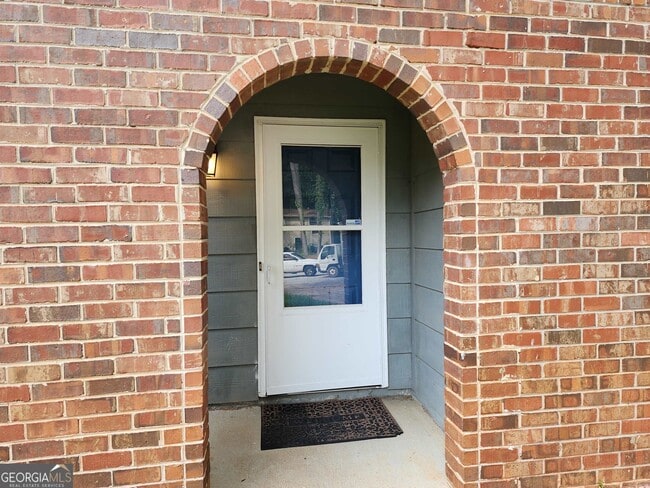 Building Photo - 2409 Fairway Ct SW