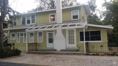 Building Photo - 609 Oak Ave