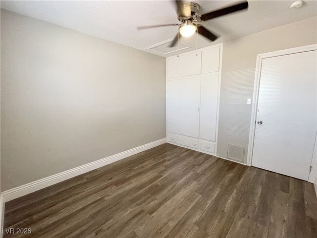 Foto del edificio - 5930 Dodd St