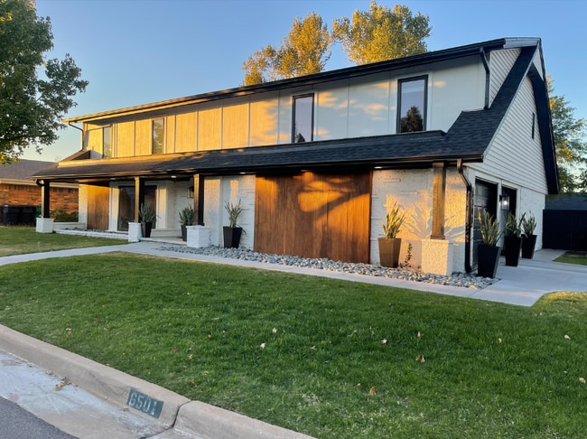 Photo - 6501 Westrock Dr House