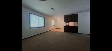 Building Photo - 3475 N Willow Ct