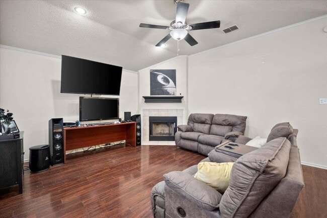 Foto del edificio - 3105 103rd St