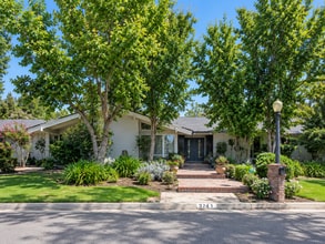 Building Photo - 5786 N Woodson Ave