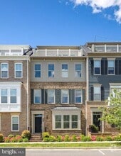 Building Photo - 1705 Cottonwood Grove Rd