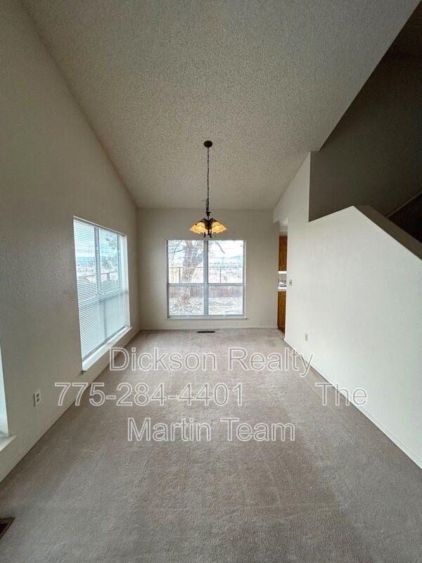 Foto del edificio - 956 Edgecliff Dr
