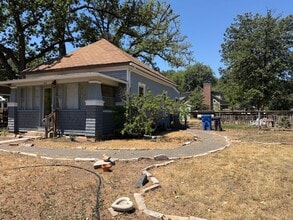 Building Photo - 431 N Whitcomb St
