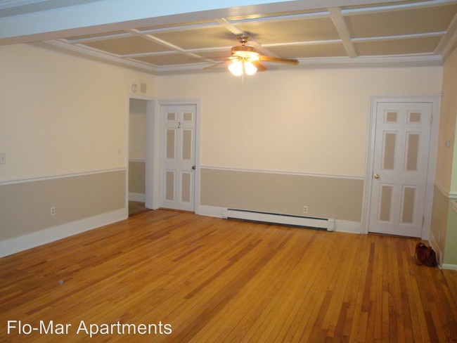 Building Photo - 4 br, 2 bath Room For Rent - 602 W. Michigan