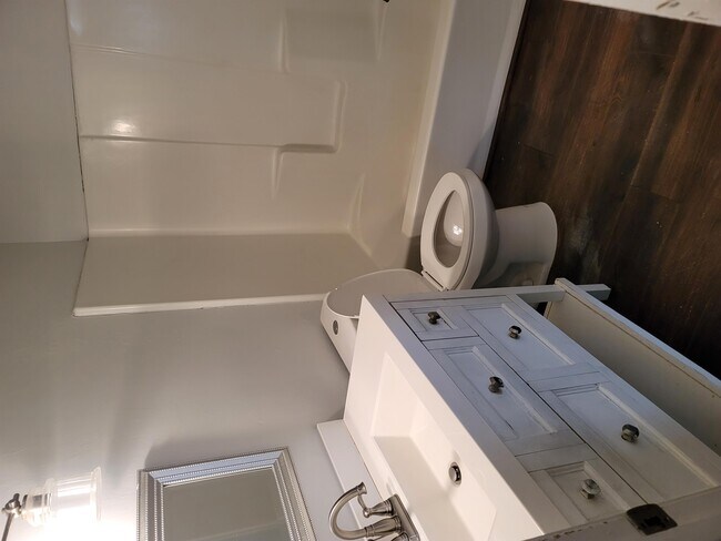 Foto del edificio - 1254 W Booth Rd Ext SW