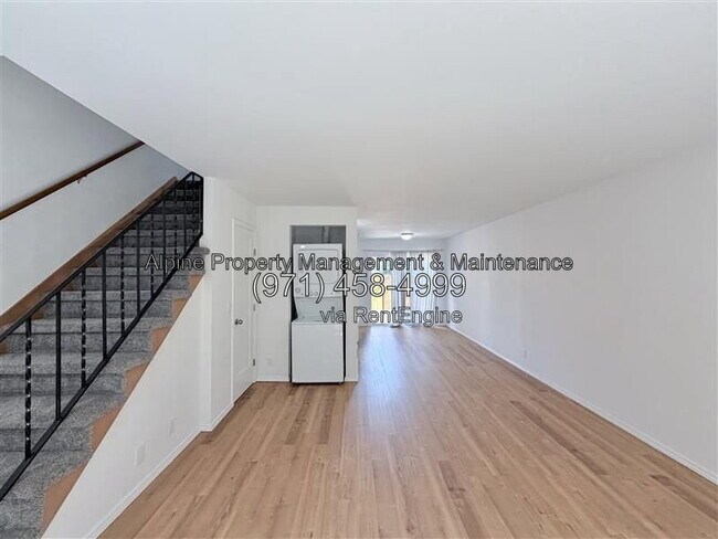 Foto del edificio - 12660 SW Grant Ave