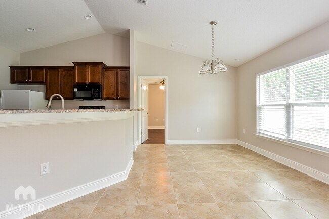 Building Photo - 1947 Angel Fish Loop