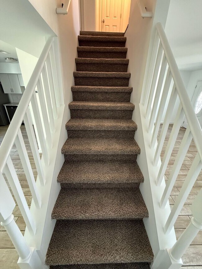 Foto del edificio - 3 bedroom, 1.5 Townhouse