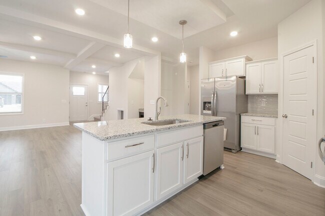 Building Photo - 2098 Ireland Wy