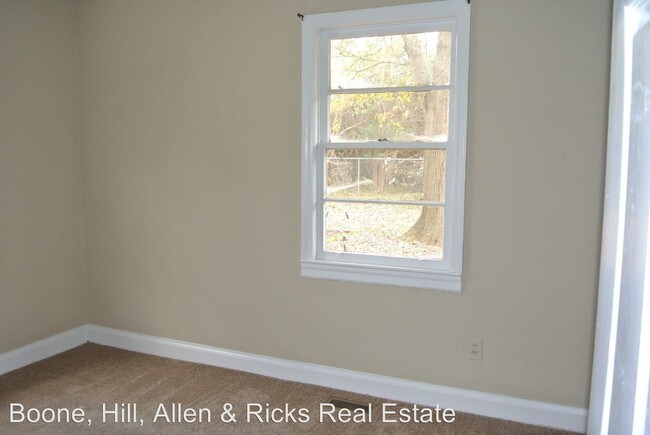 Foto del edificio - 3 br, 1 bath House - 109 Brown Drive