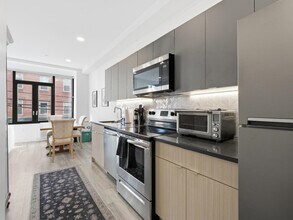 Building Photo - 327 Communipaw Ave