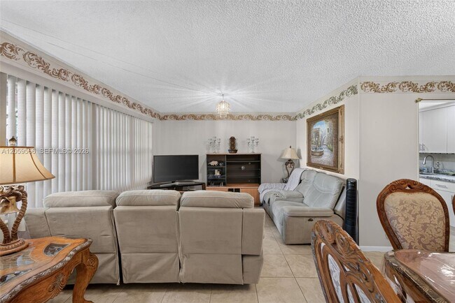 Foto del edificio - 13350 SW 1st St