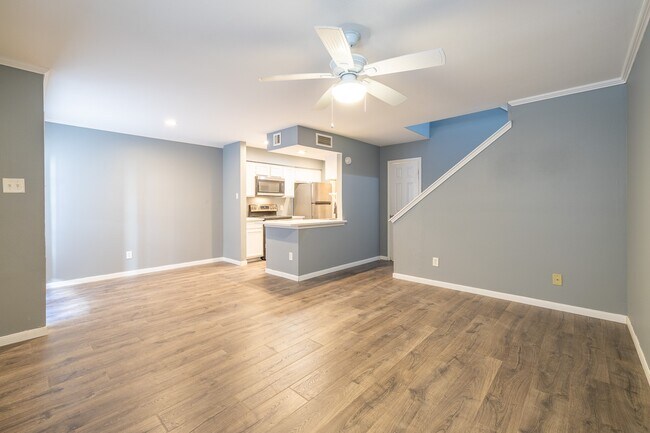 Building Photo - 14600 Fonmeadow Dr