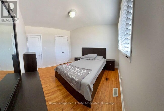 Building Photo - 33 Laird Dr