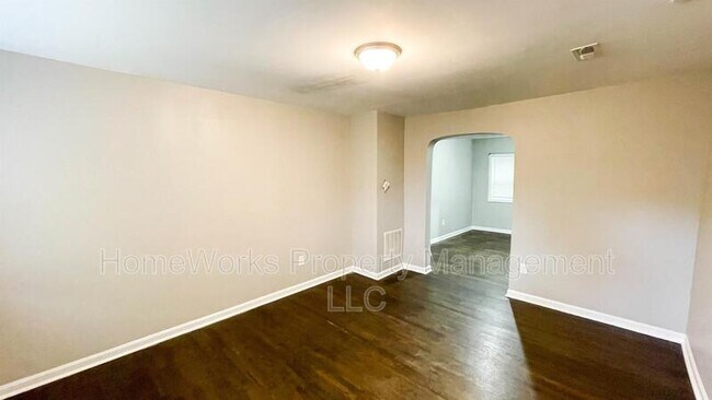 Foto del edificio - 3026 Grantley Ave