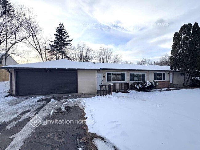 Building Photo - 1911 Adolphus St