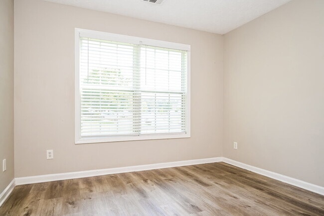 Building Photo - 1024 Levista Dr