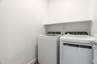 3BR, 2.5BA - 1,451SF - Laundry - The Brookman