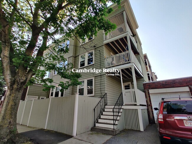 Building Photo - 3 Edgar Terrace