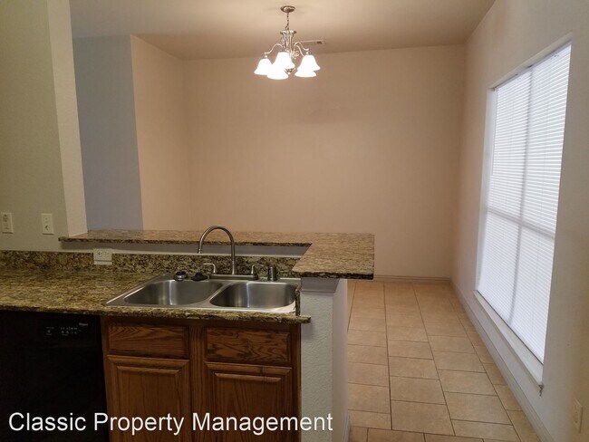 Building Photo - 4 br, 2.5 bath House - 2392 Calendar Court