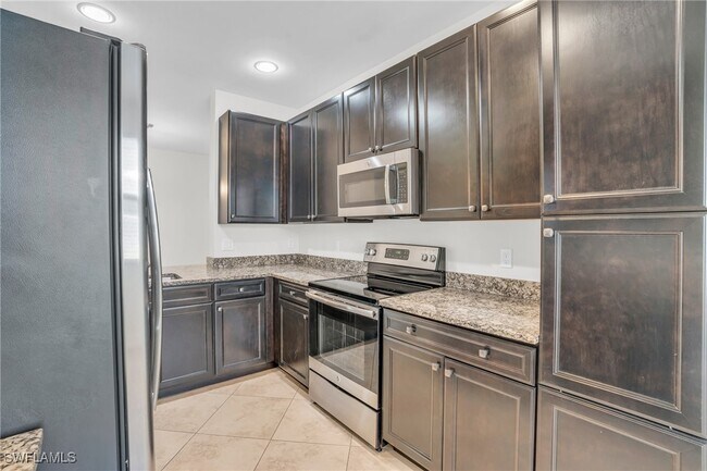 Foto del edificio - 15821 Portofino Springs Blvd