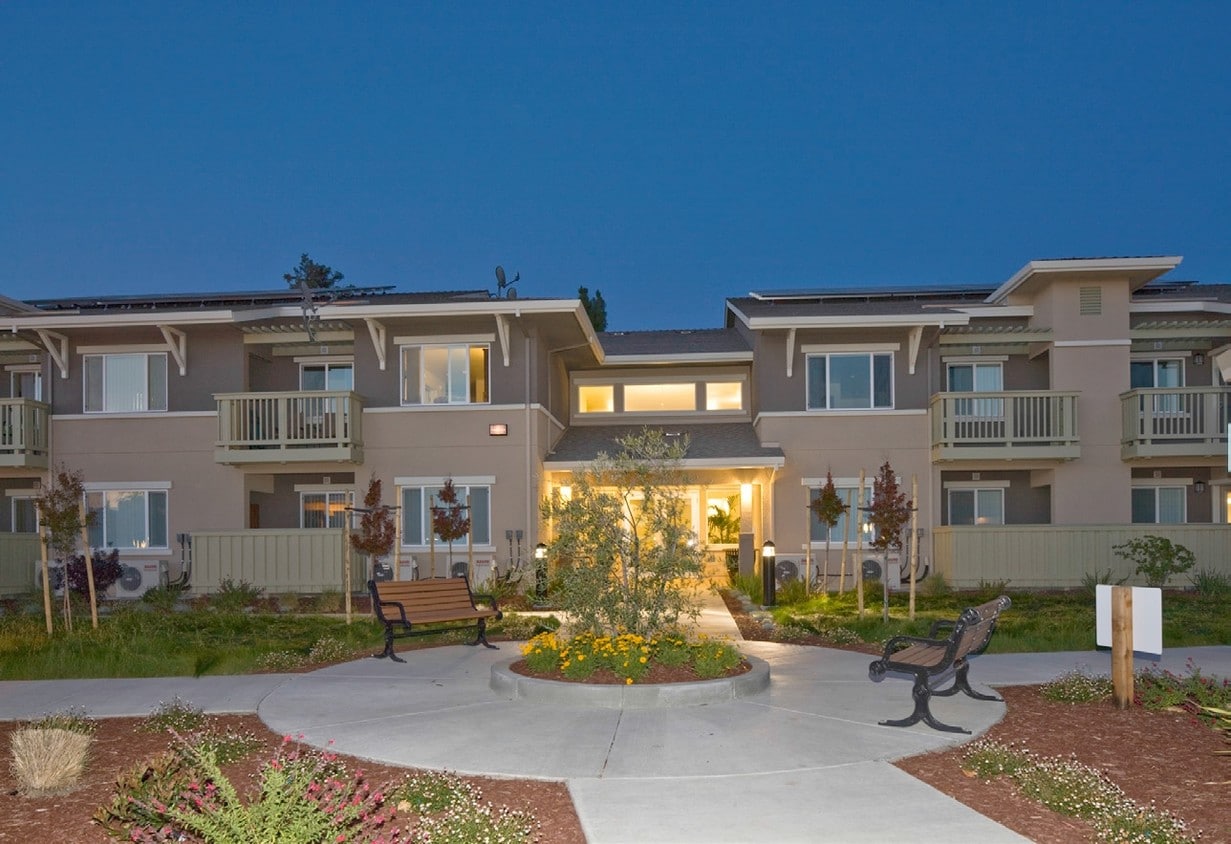 Building Photo - Vista Meadows